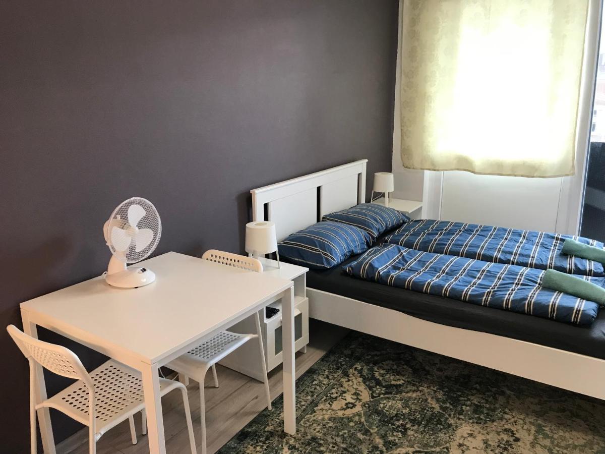 Roland Apartment Westnd Budapest Eksteriør billede